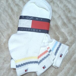 Tommy Hilfiger Men's White Socks with Colorful Stripes